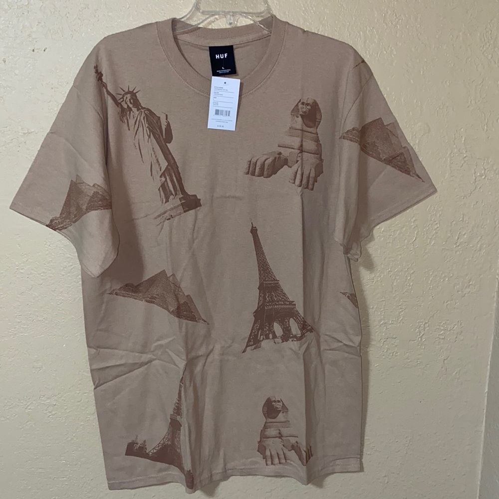Huf land marks tee